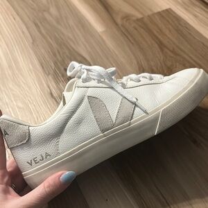 Veja White Athletic Shoes with Minimalist Design